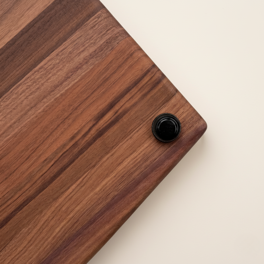 Edgeworth Walnut with Well