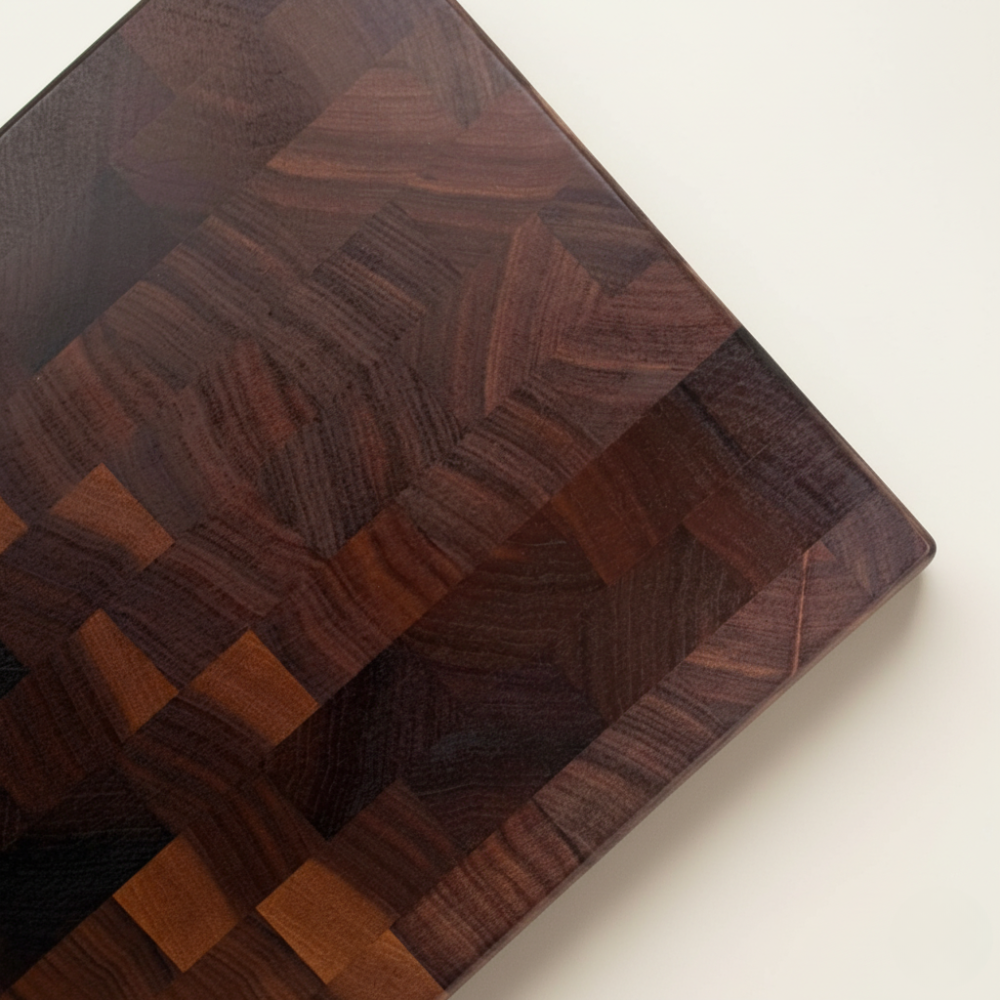 Cader | Walnut End Grain Board