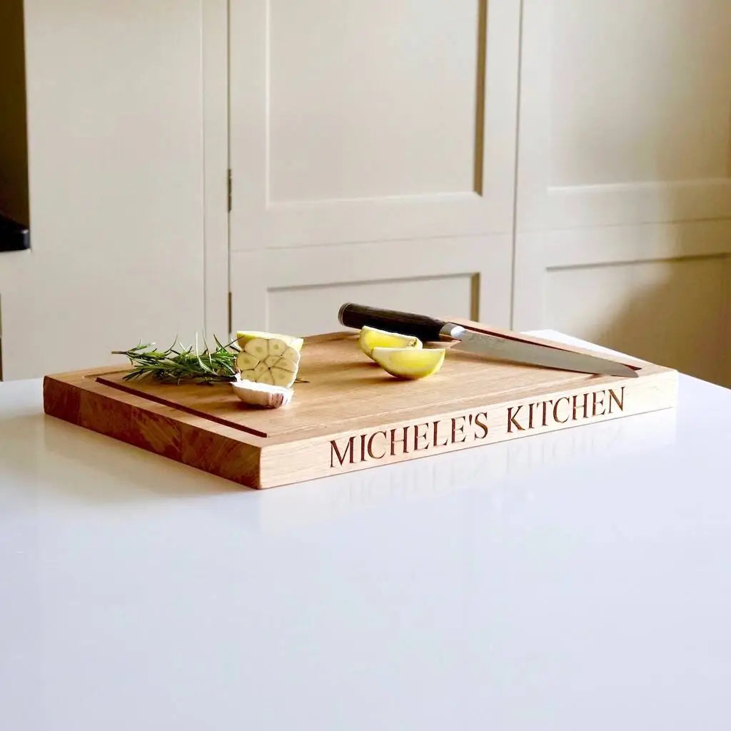 Medium Personalised Oak Chopping Board